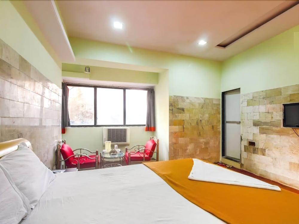 Hotel Evergreen Mumbai Exterior photo