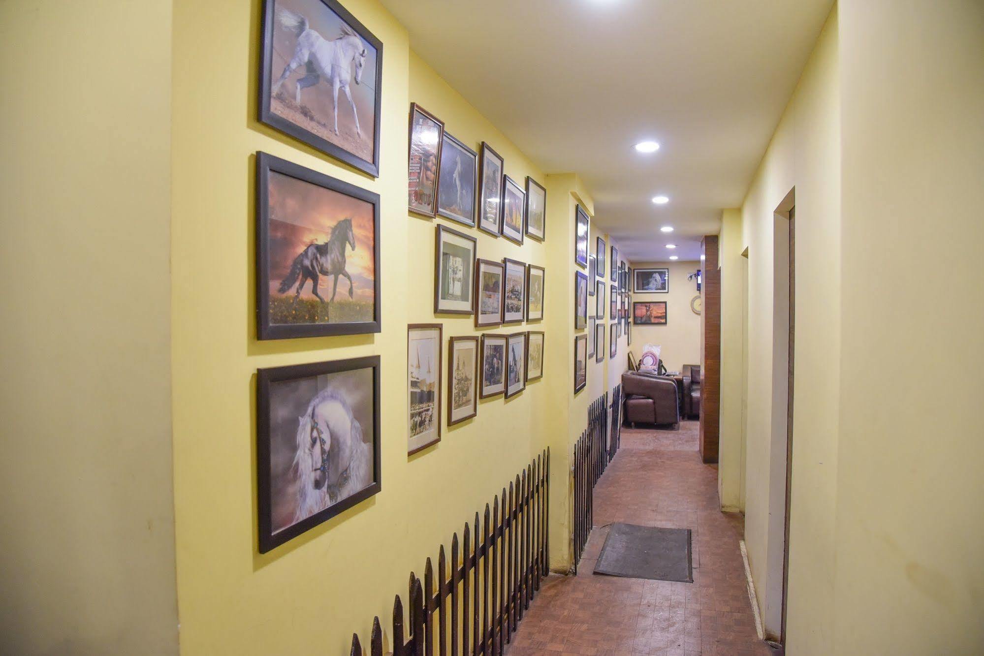 Hotel Evergreen Mumbai Exterior photo